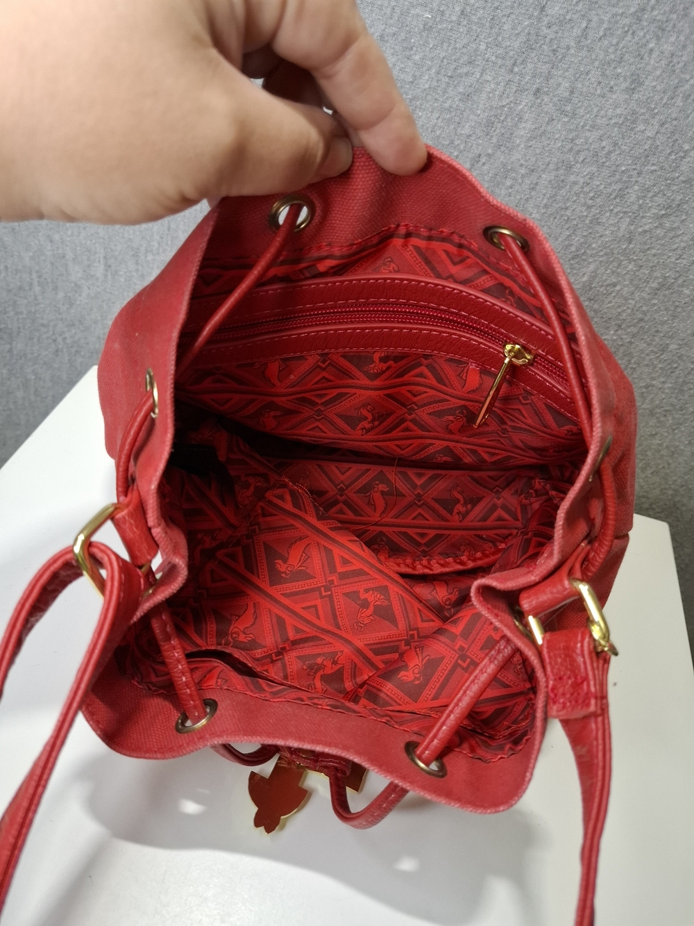 Limited Edition Loungefly Red Canvas Emperor's New Groove Bucket Bag - Picture 12 of 12